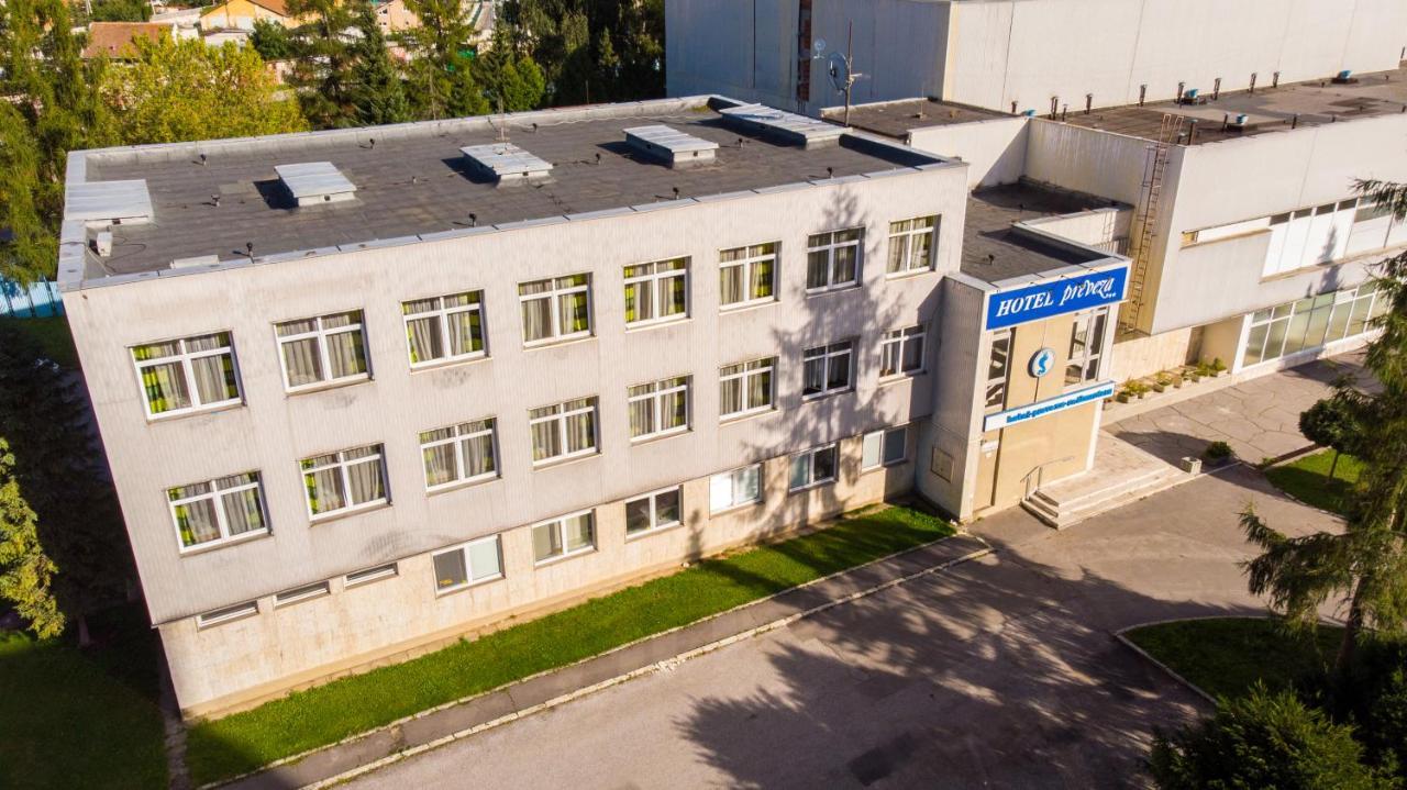 Hotel Preveza Spišská Nová Ves المظهر الخارجي الصورة