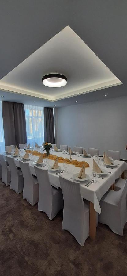 Hotel Preveza Spišská Nová Ves المظهر الخارجي الصورة