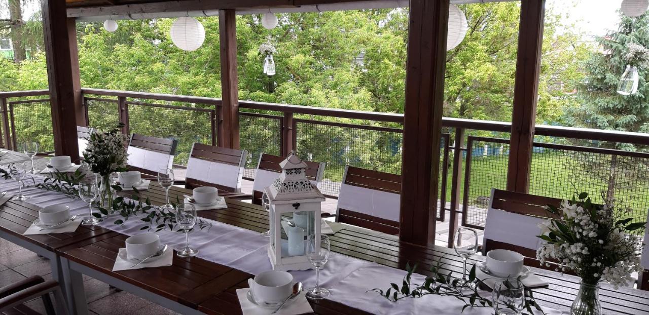 Hotel Preveza Spišská Nová Ves المظهر الخارجي الصورة