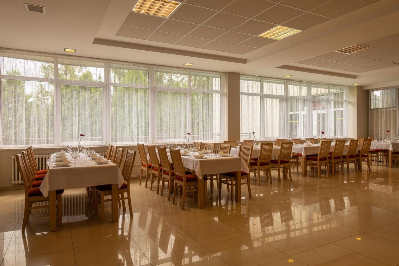 Hotel Preveza Spišská Nová Ves المظهر الخارجي الصورة