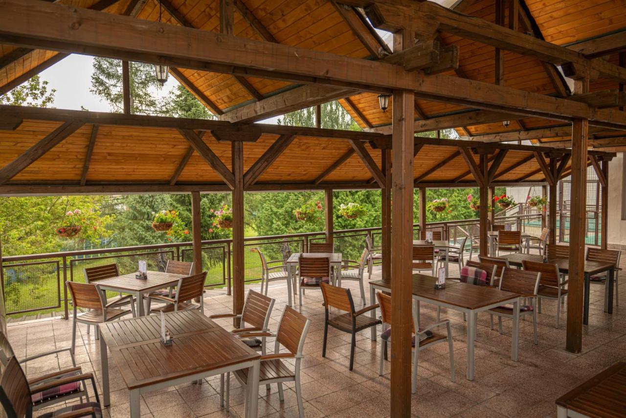 Hotel Preveza Spišská Nová Ves المظهر الخارجي الصورة